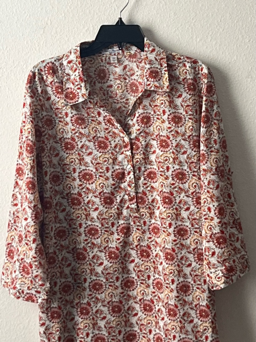 Rebecca Malone Red & Cream Lightweight Tunic with‎ Rust Floral Print, Size 1X